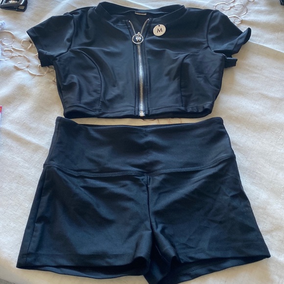 Forever 21 Pants - Black crop top & shorts small